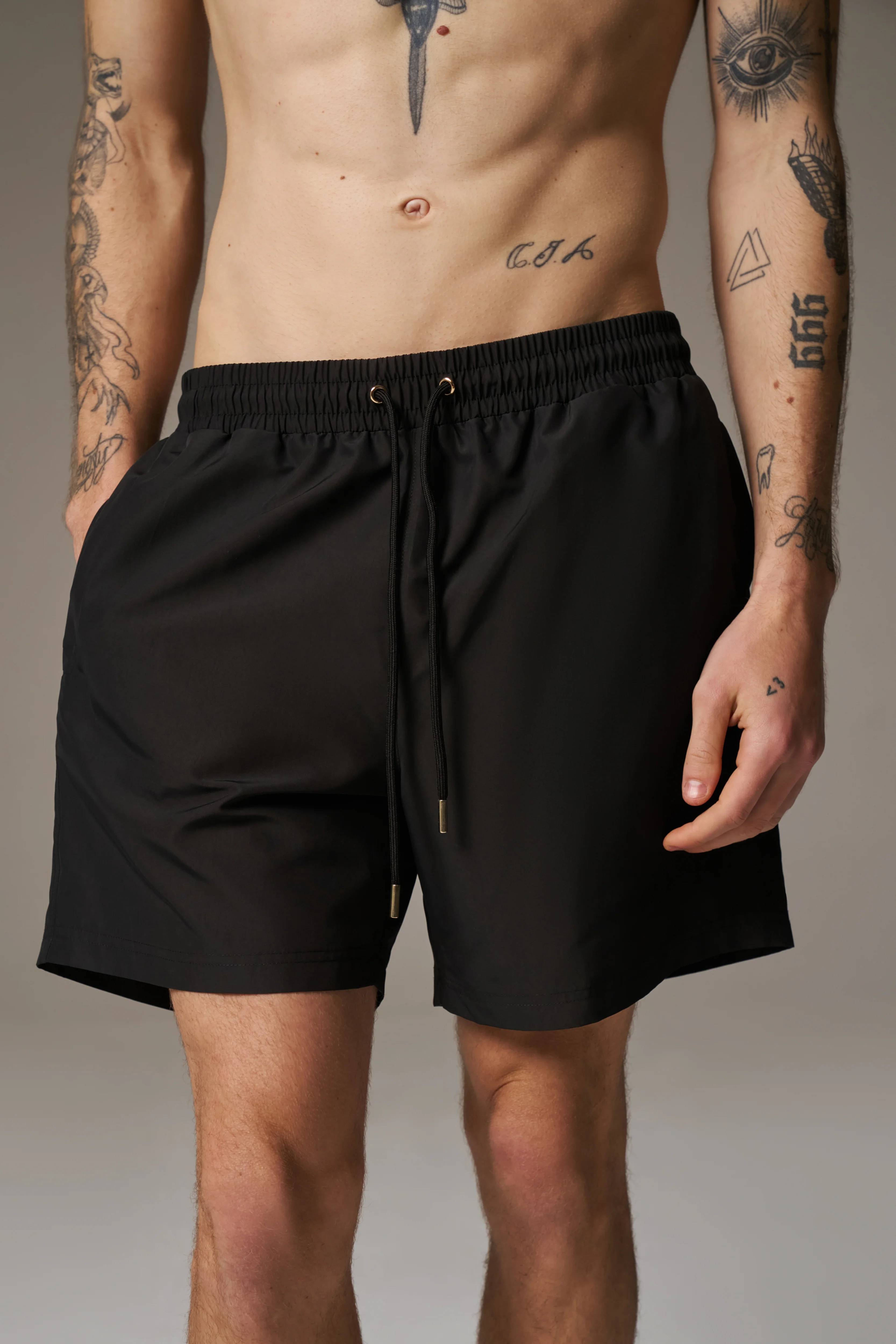 WATER REACTIVE EMBLEM SWIM SHORT - BLACK - Image 8