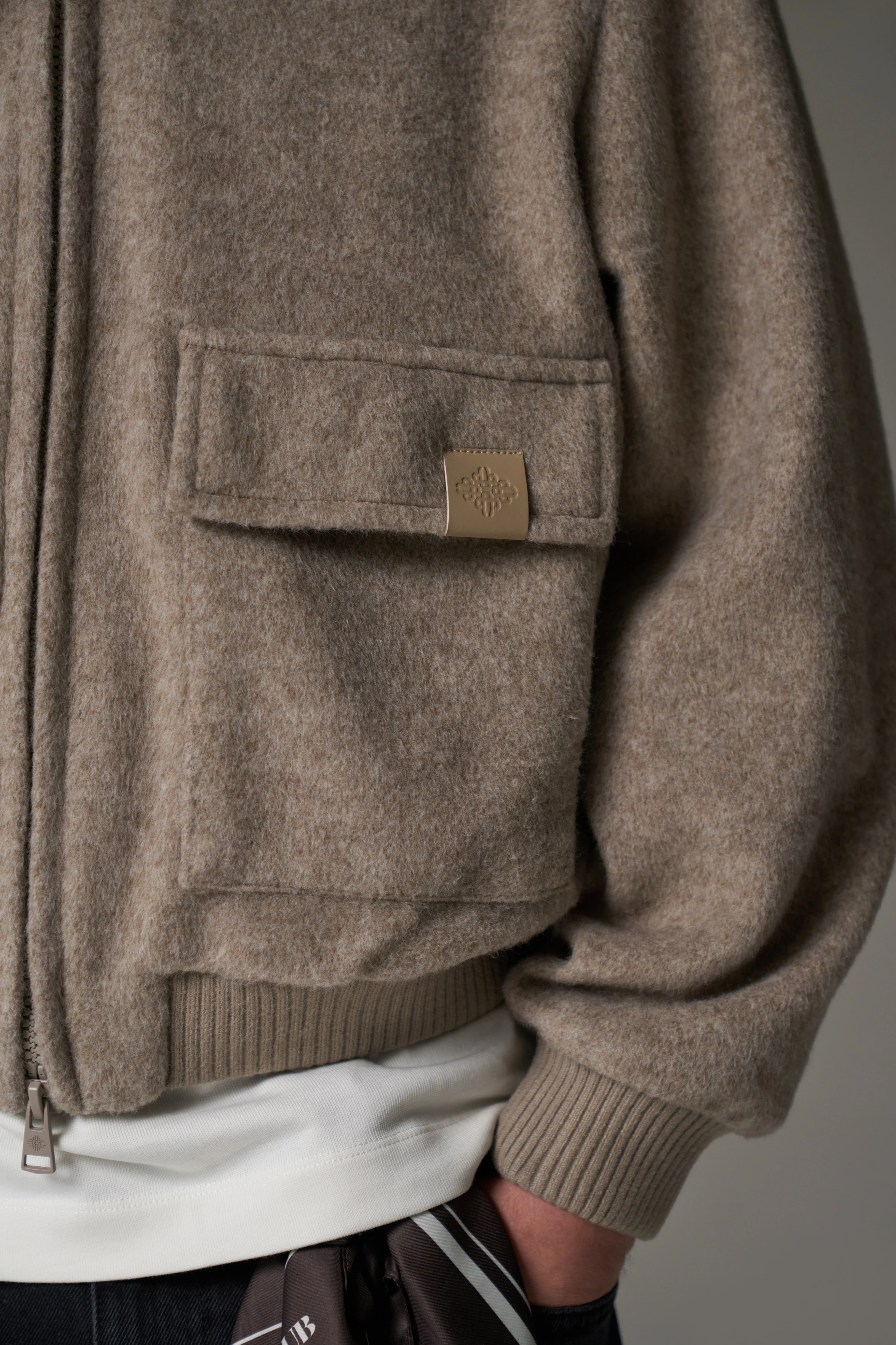 WOOL BLEND BOMBER JACKET - BEIGE - Image 4
